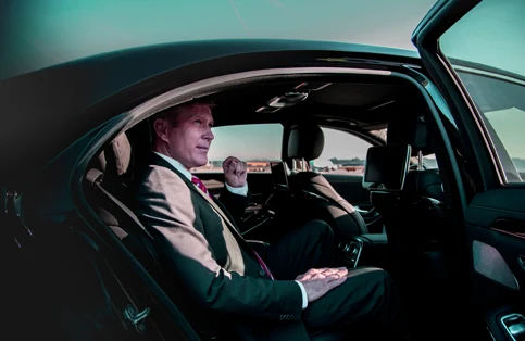 Impress Clients with Executive Corporate Limo Service