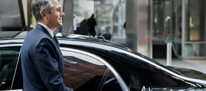 Why Choose Our Lincoln MKT Stretch Limo?