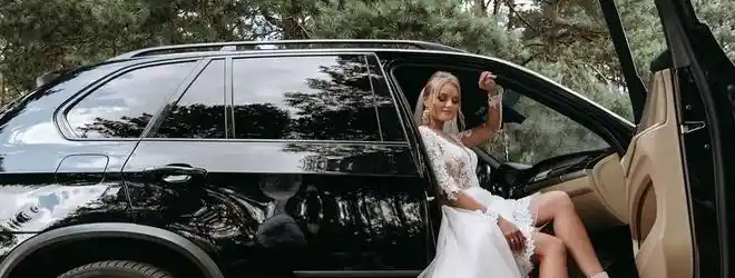 Lincoln MKT Wedding Transportation