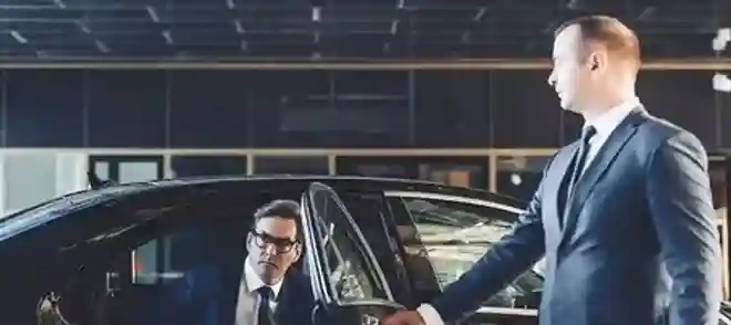 Corporate Limo Service with Lincoln Town Car Stretch