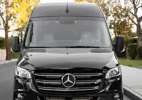 Mercedes Sprinter Front